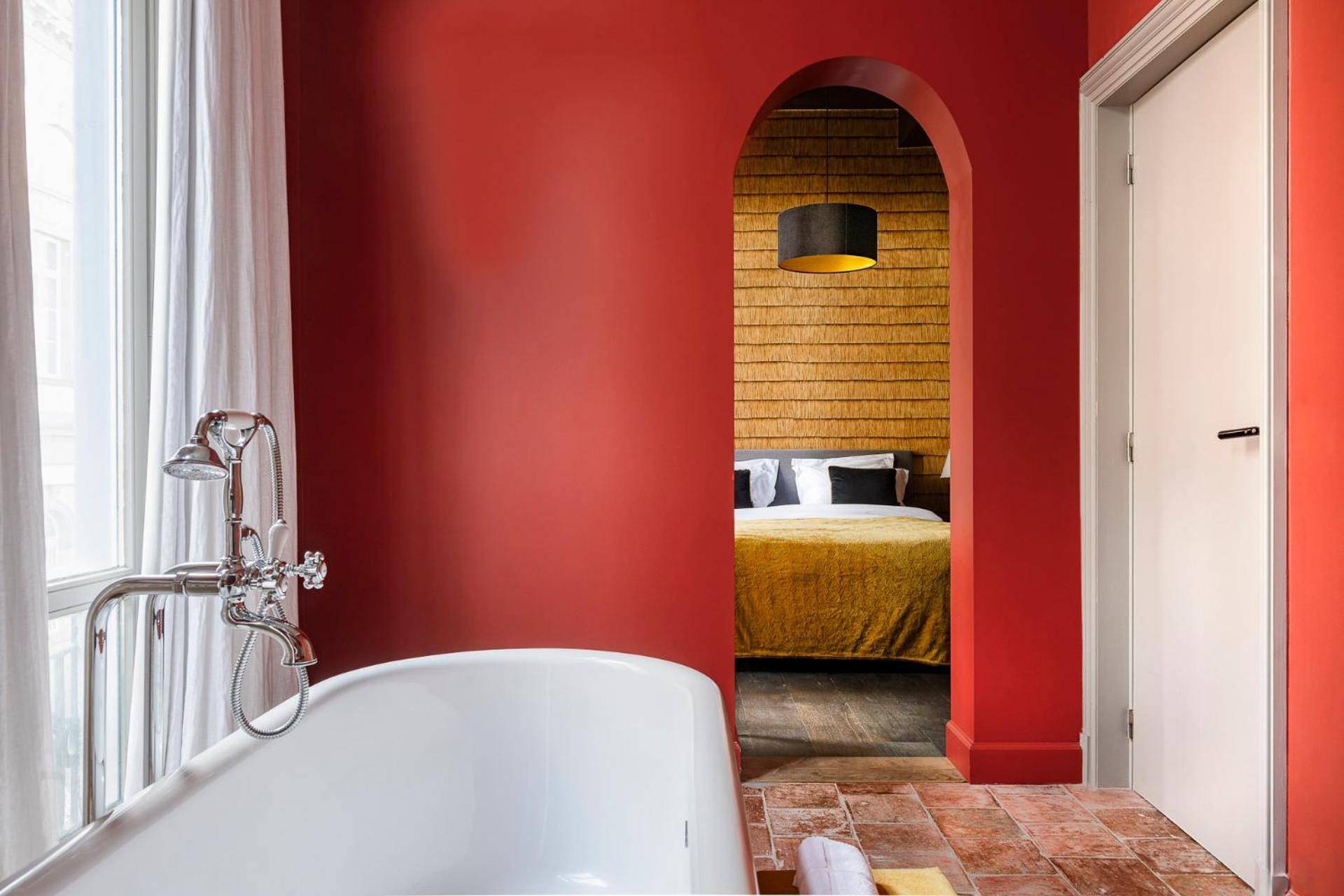 Splinternieuwe kamer in oud bankgebouw Brugge Buitenkant foto