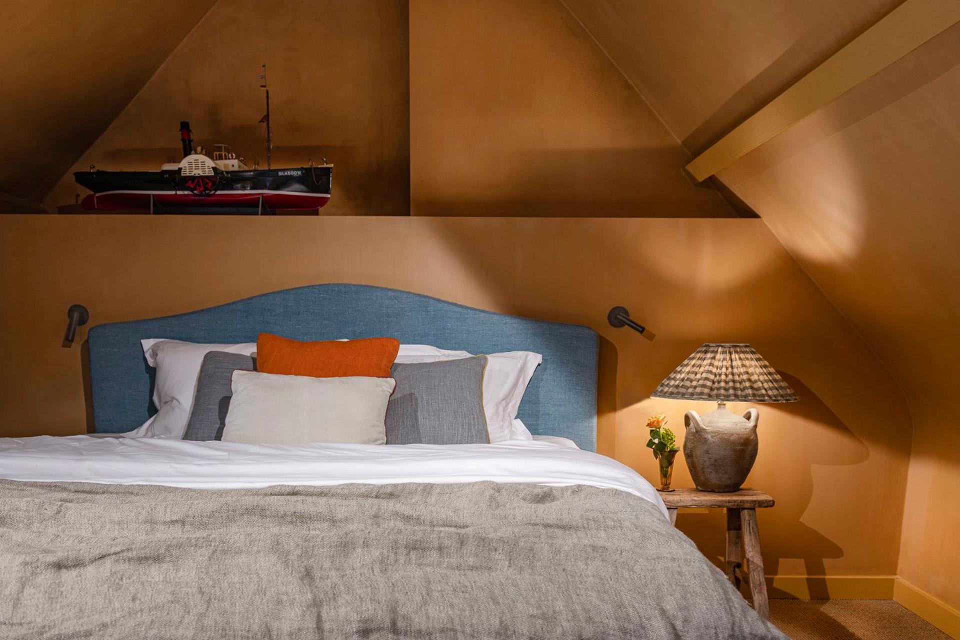 Splinternieuwe kamer in oud bankgebouw Brugge Buitenkant foto